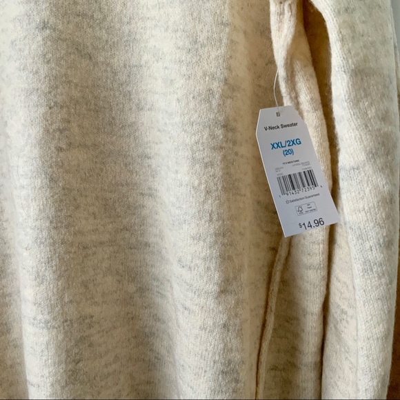 Time and Tru V Neck Tunic Sweater NWT - Picture 4 of 11